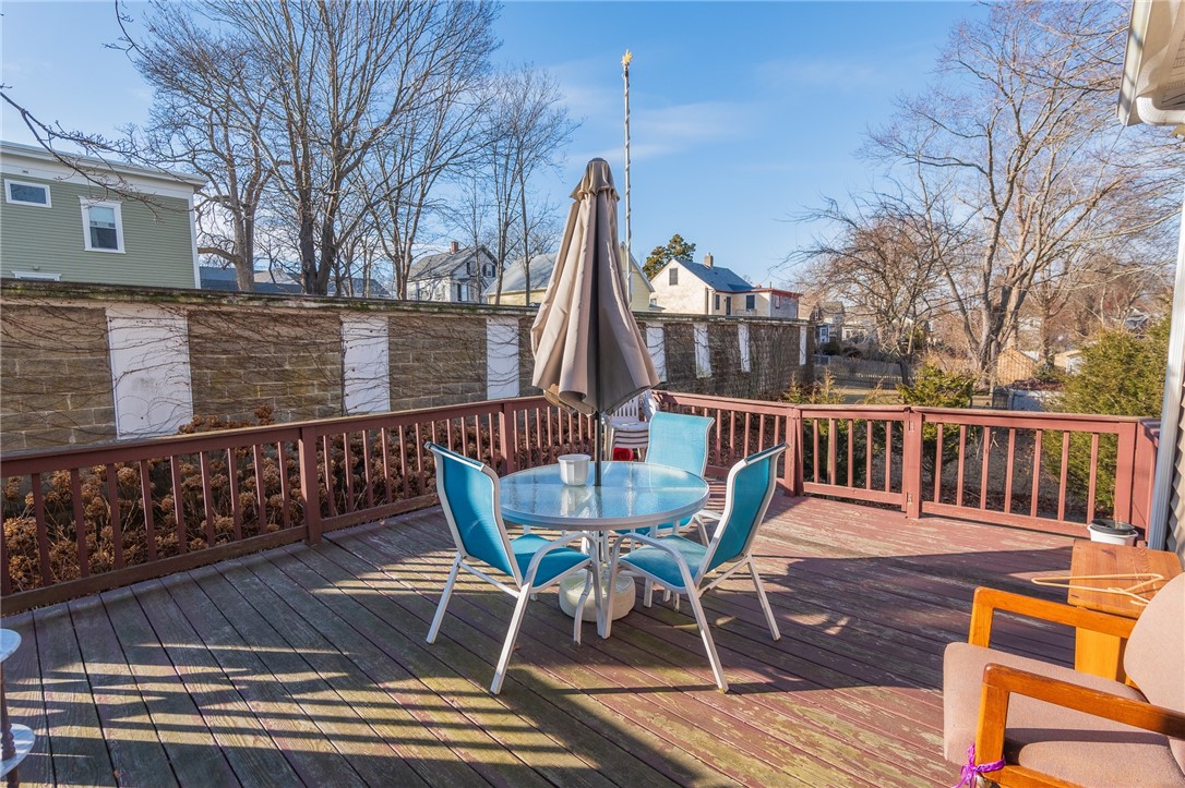 113 Union Street Bristol, RI 02809 - Photo 10 of 35