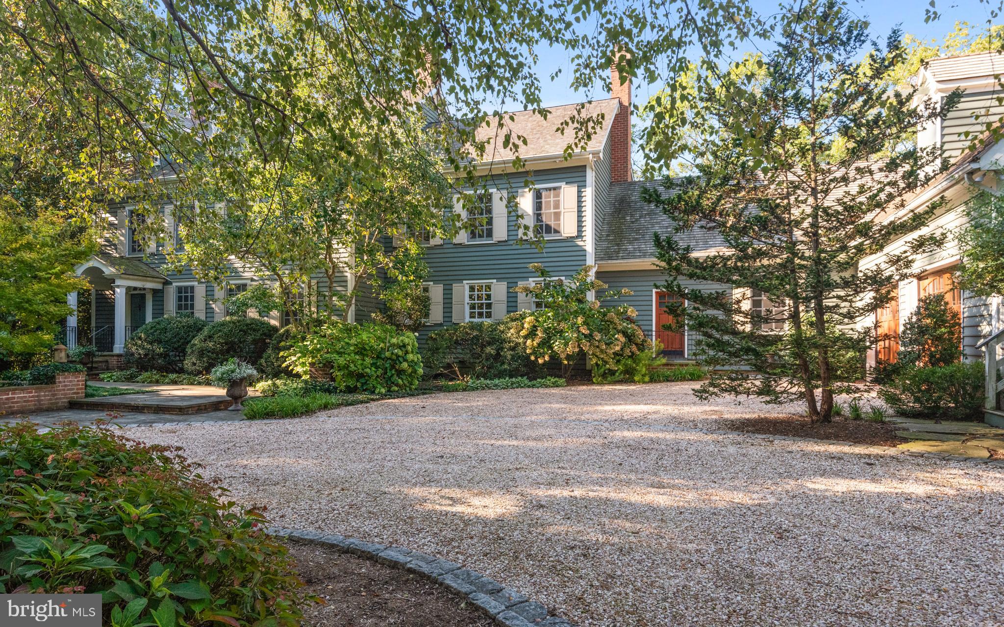 1865 Milvale Road Annapolis, MD 21409 - Photo 6 of 77 Circular Driveway and front of home