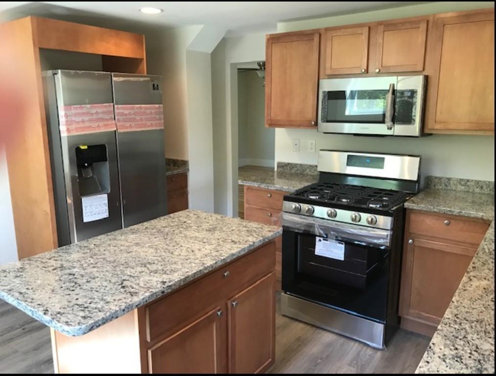 121 Whittier Road Haverhill, MA 01830 - Photo 8 of 25 Gallery Image 8