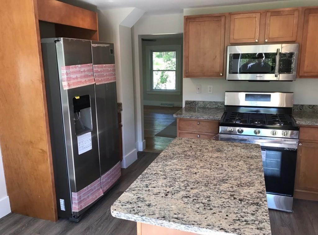 121 Whittier Road Haverhill, MA 01830 - Photo 9 of 25 Gallery Image 9