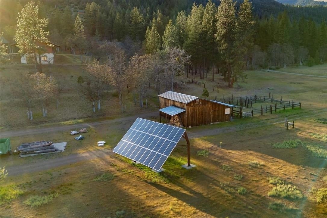 13747 Rattlesnake Creek Road Fort Jones, CA 96032 - Photo 36 of 41 Gallery Image 36