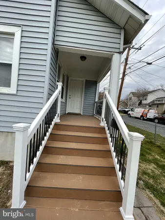 $2,400 | 6308 61st Place, Riverdale, MD 20737