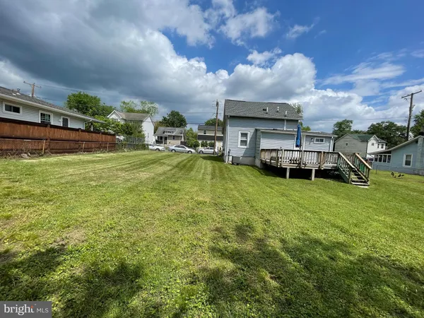 $2,400 | 6308 61st Place, Riverdale, MD 20737