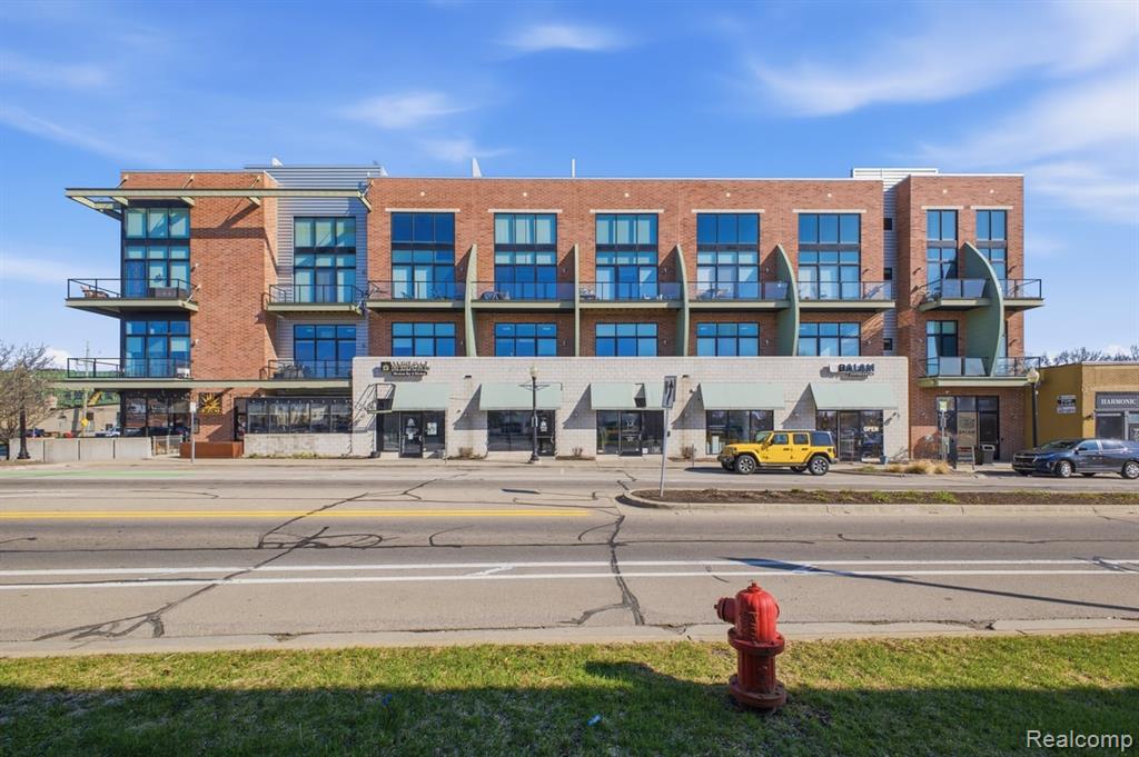 211 East 9 Mile Road, Unit 313 Ferndale, MI 48220 - Photo 3 of 40