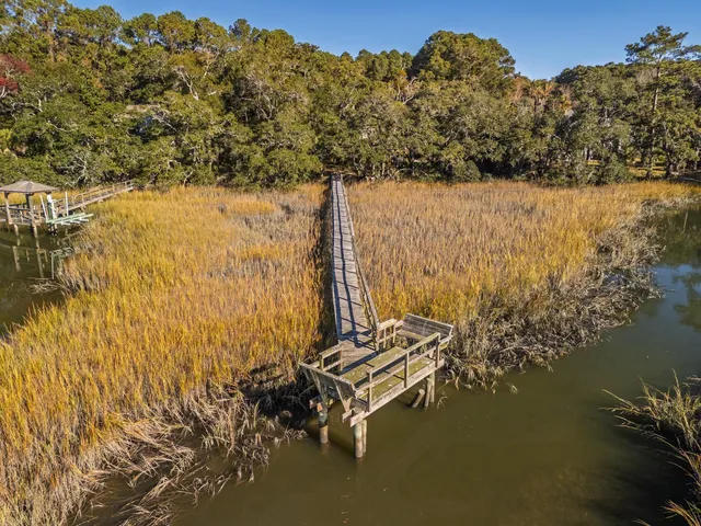 $725,000 | 8525 Middleton Point Lane, Edisto Island, SC 29438