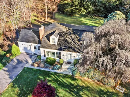 $1,099,000 | 132 Devoe Road, Chappaqua, NY 10514