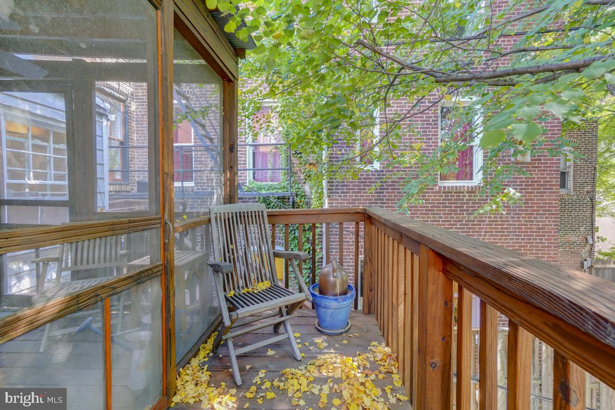 411 East Capitol Street Southeast Washington, DC 20003 - Photo 24 of 26 Rear Deck