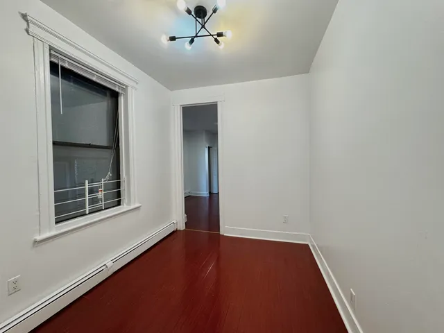 $2,000 | 94 North Street, Unit 2S, Jersey City, NJ 07307