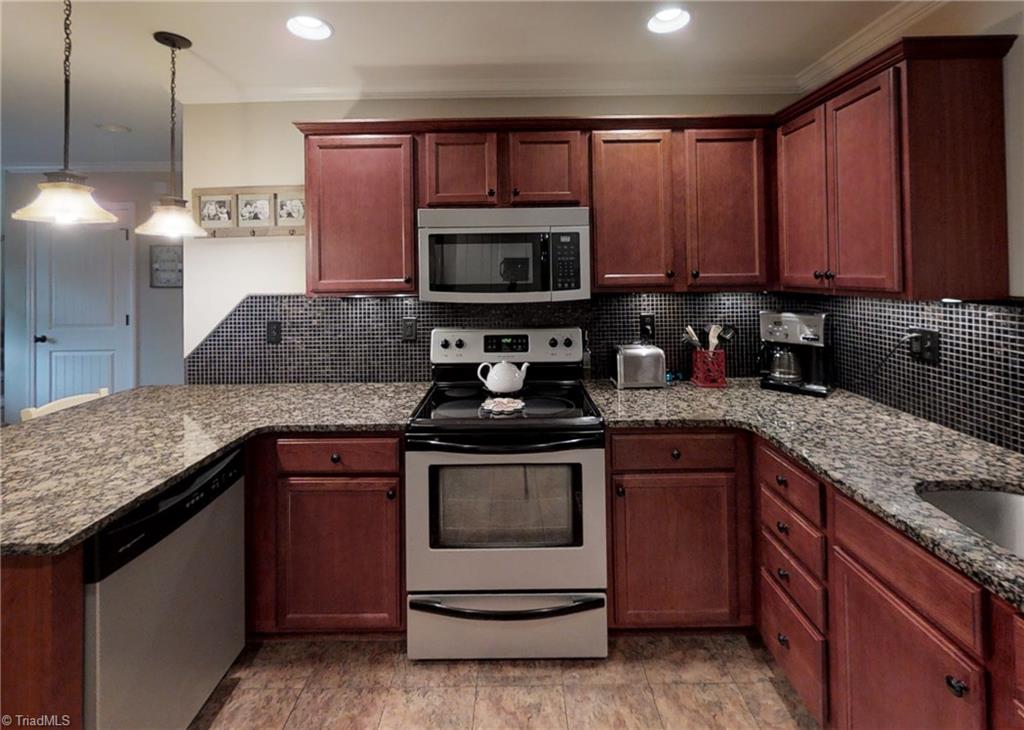 124 Logan Riley Road Thomasville, NC 27360 - Photo 8 of 23 Gallery Image 8
