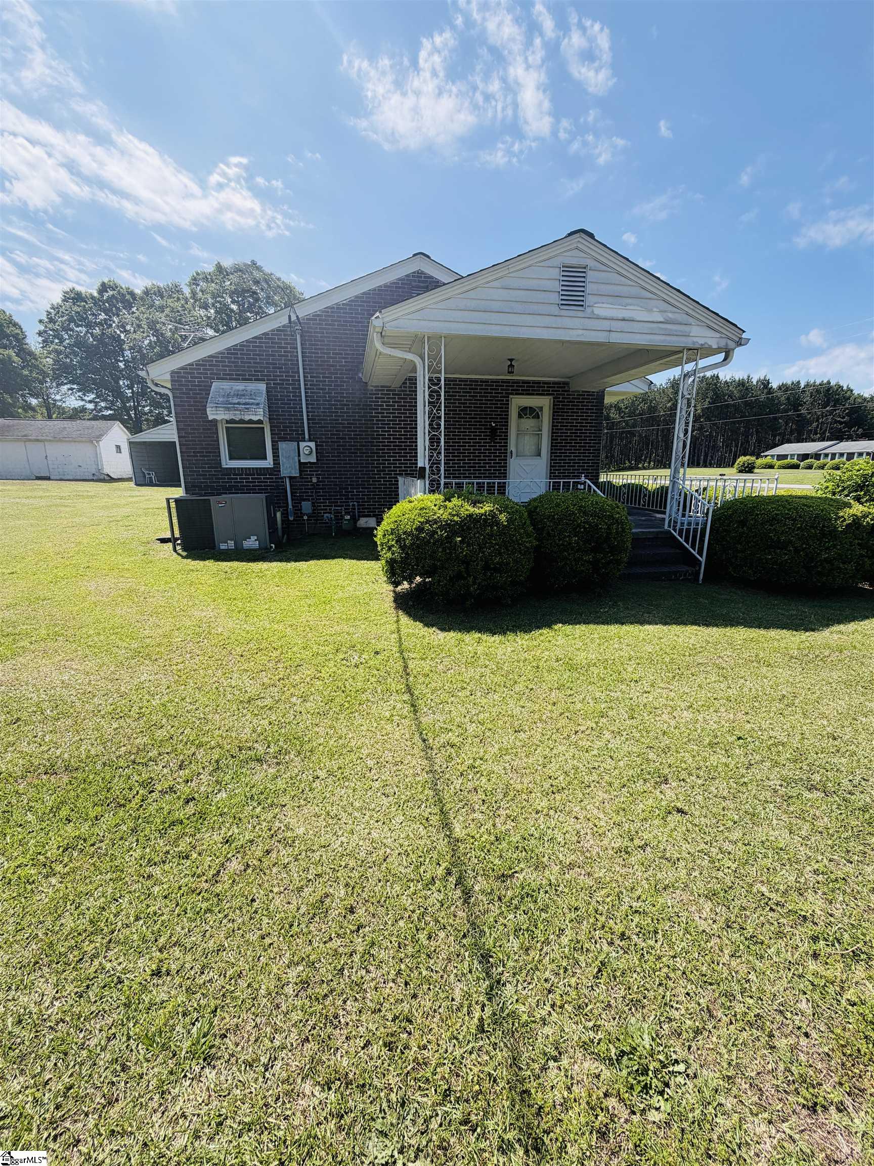 7593 Greenpond Road Gray Court, SC 29645 - Photo 22 of 25 Gallery Image 22