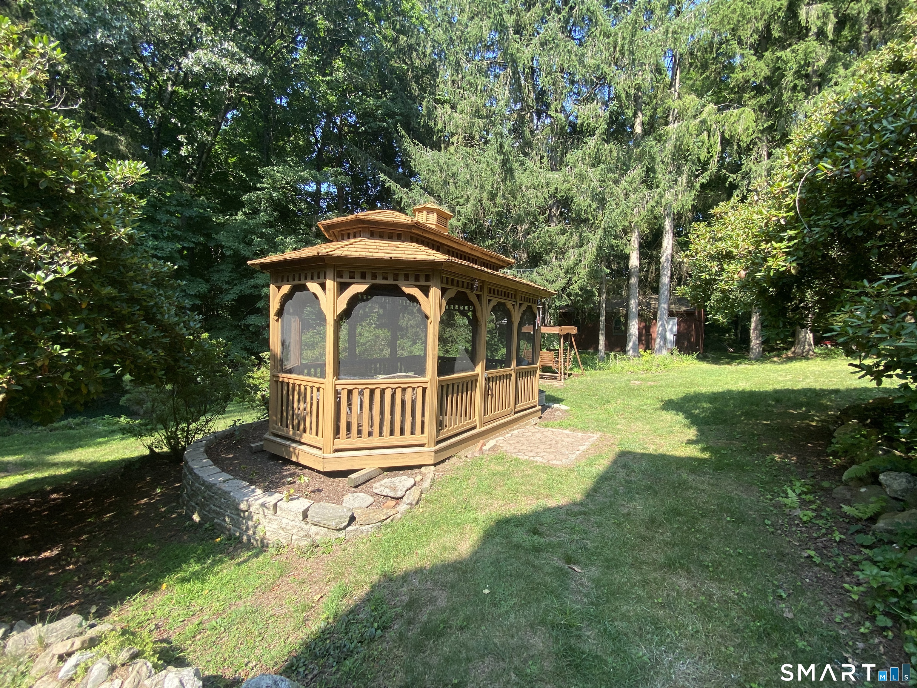 1003 Garden Road Orange, CT 06477 - Photo 15 of 17