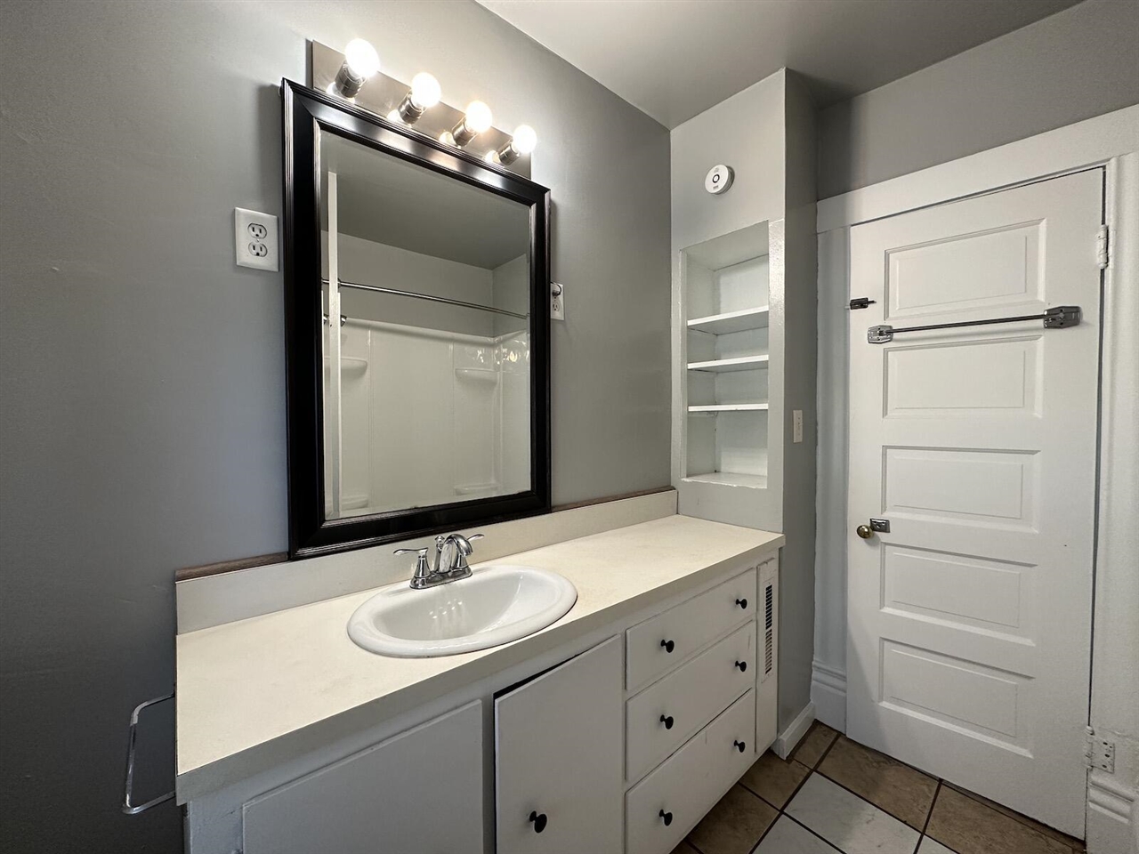 1925 Nichols Road Kalamazoo, MI 49006 - Photo 15 of 26