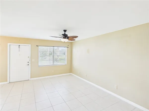 $1,500 | 89 Crooked Tree Lane, Unit 105, Vero Beach, FL 32962