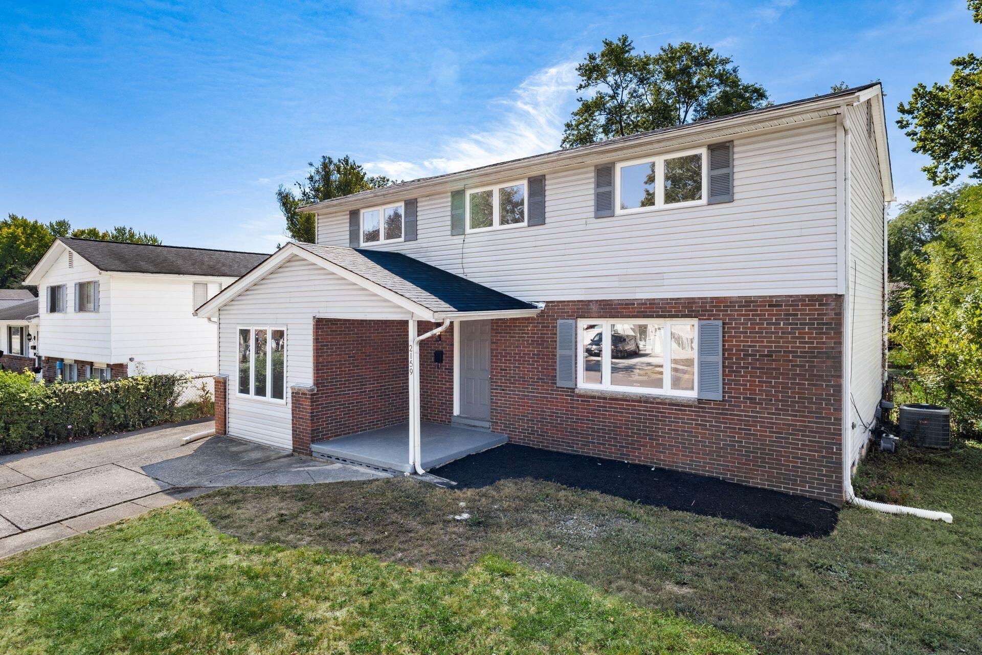 2159 Waldorf Road Columbus, OH 43229 - Photo 2 of 54 005_ Rd Columbus OH 43229 USA