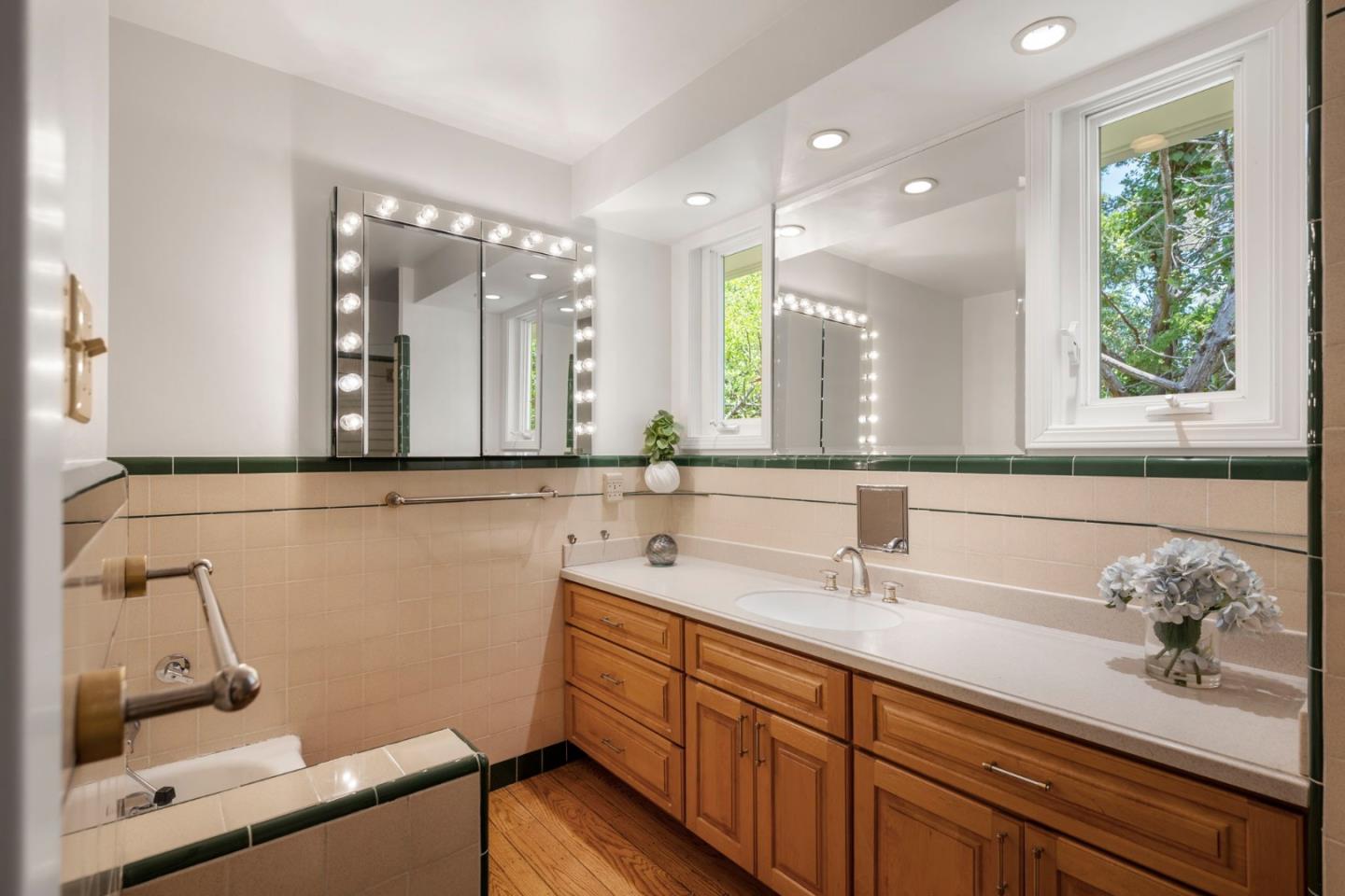 1407 Carlton Road Hillsborough, CA 94010 - Photo 82 of 113