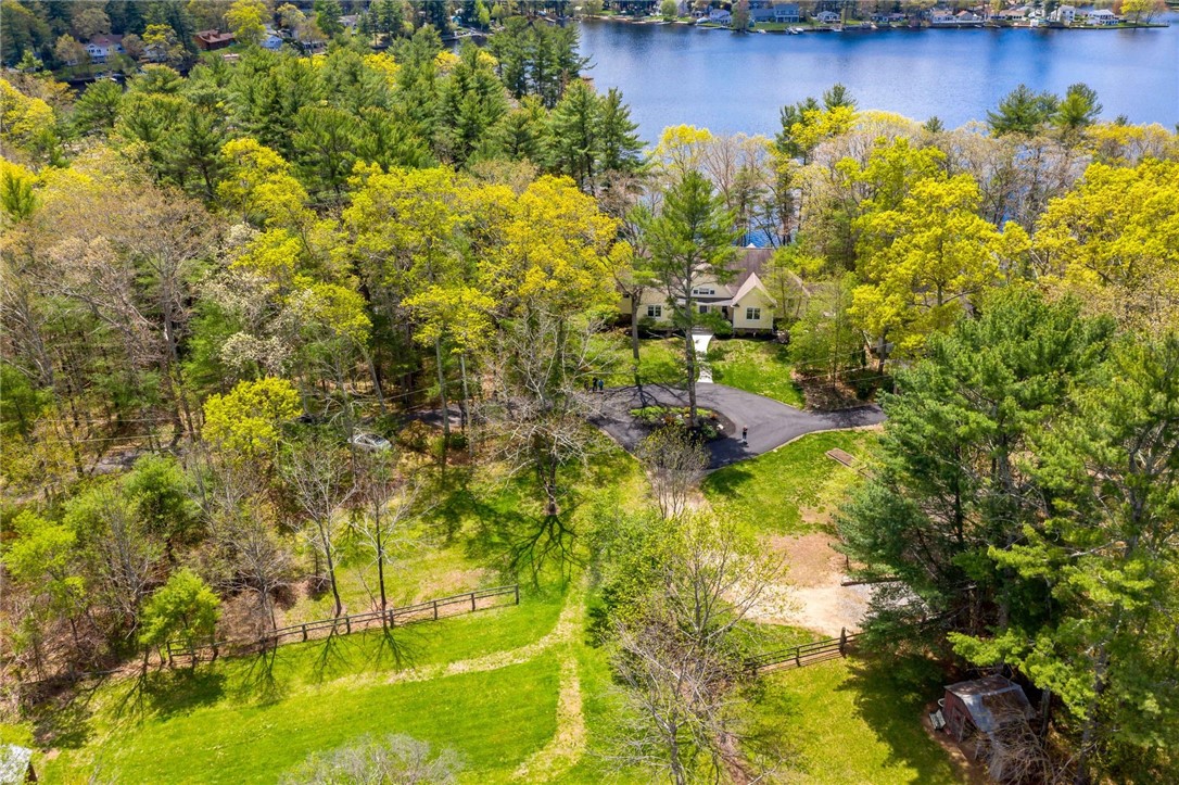 77 Raymonds Point Road Coventry, RI 02816 - Photo 15 of 50