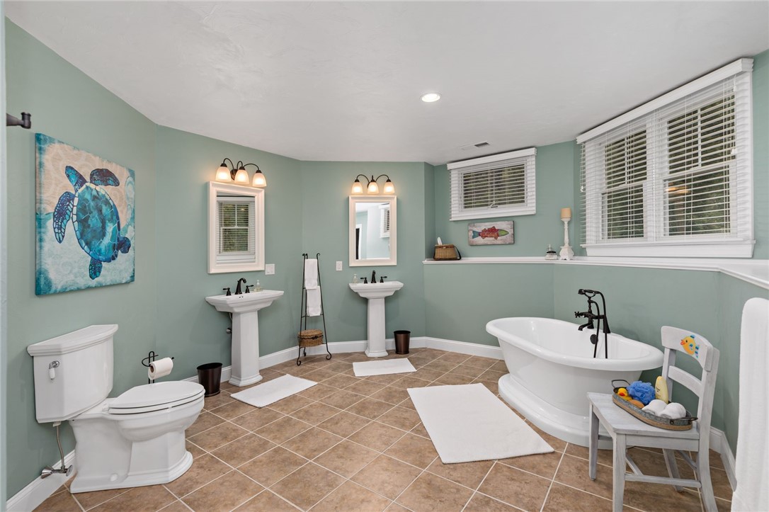 77 Raymonds Point Road Coventry, RI 02816 - Photo 46 of 50