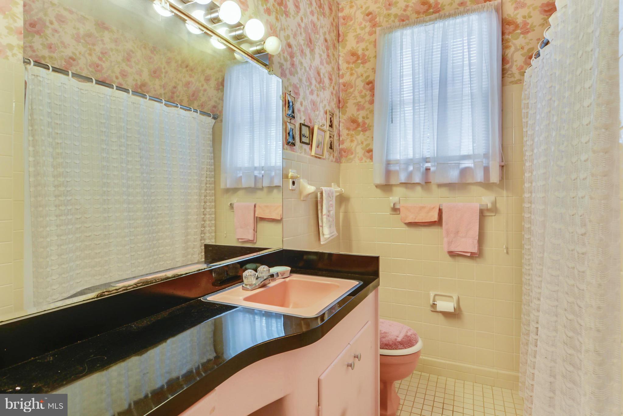 1318 Holley Road Edgewater, MD 21037 - Photo 17 of 30 Bath