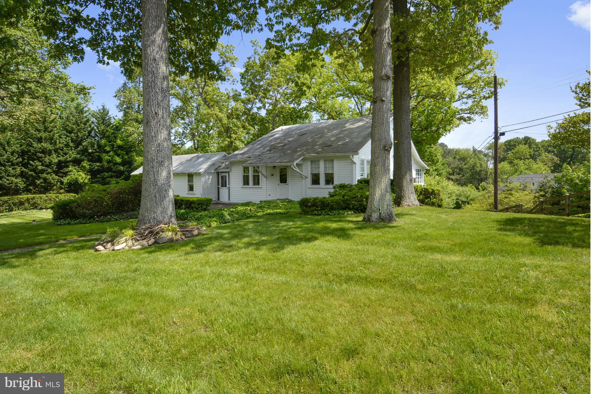 1318 Holley Road Edgewater, MD 21037 - Photo 4 of 30 Exterior (General)