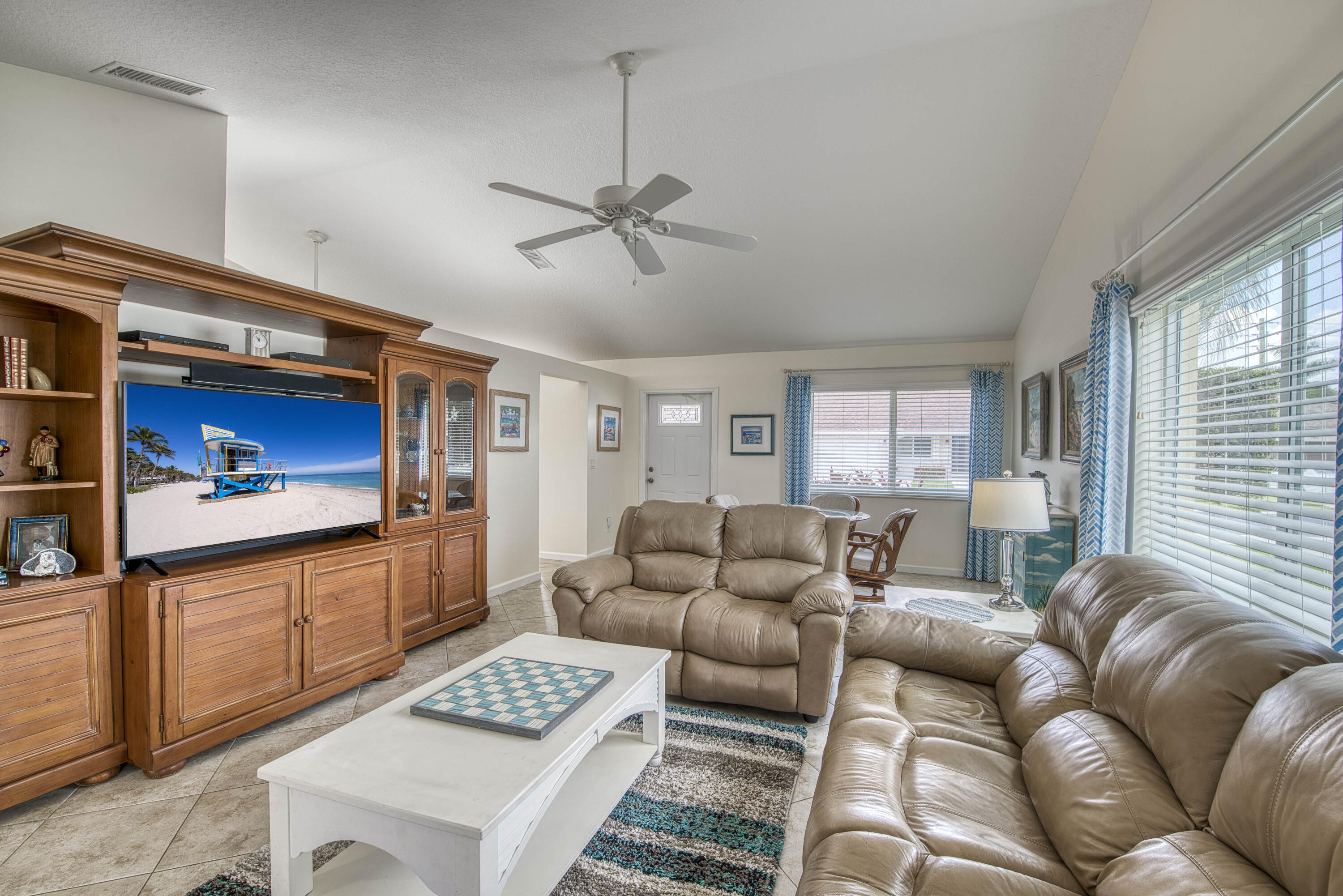 188 Wandering Trail Jupiter, FL 33458 - Photo 8 of 32 _IMG2728_HDR