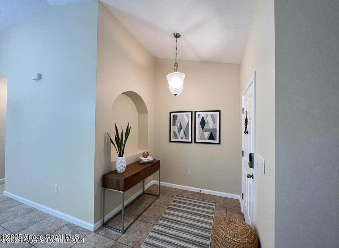 1877 Attilburgh Boulevard West Melbourne, FL 32904 - Photo 5 of 19 a living room with furniture