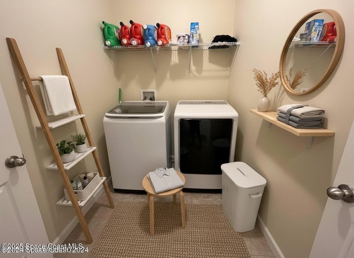 1877 Attilburgh Boulevard West Melbourne, FL 32904 - Photo 9 of 19 a bathroom with a toilet and a mirror