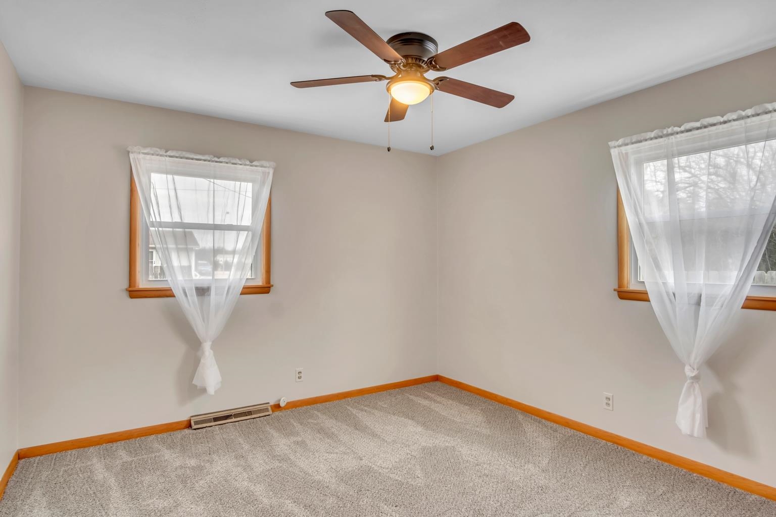 604 Northridge Road Newton, KS 67114 - Photo 19 of 35