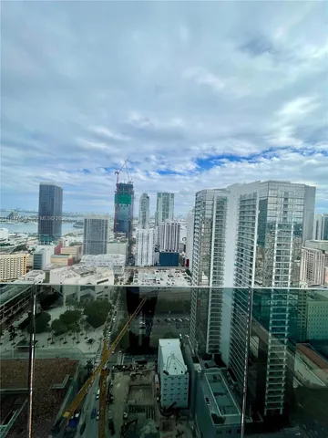 $2,500 | 225 North Miami Avenue, Unit 3106, Miami, FL 33128