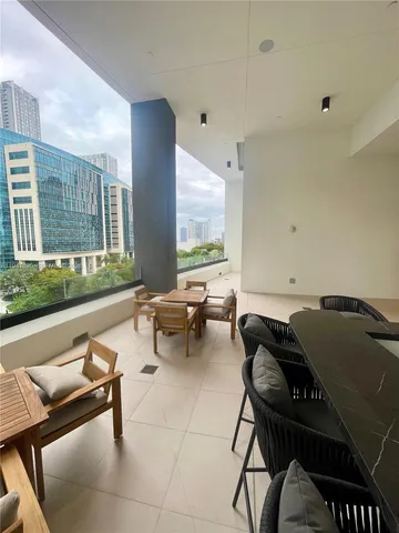 $2,500 | 225 North Miami Avenue, Unit 3106, Miami, FL 33128