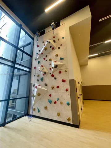 $2,500 | 225 North Miami Avenue, Unit 3106, Miami, FL 33128