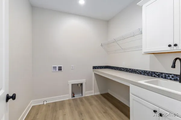 $549,900 | 6607 Timber Crst Drive Northeast, Unit 56, Rockford, MI 49341