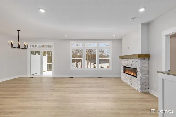 $549,900 | 6607 Timber Crst Drive Northeast, Unit 56, Rockford, MI 49341