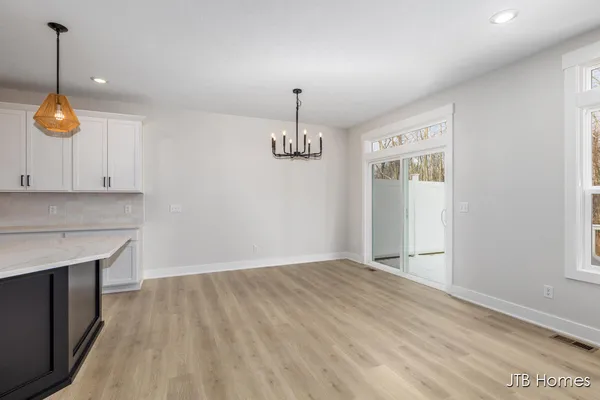 $549,900 | 6607 Timber Crst Drive Northeast, Unit 56, Rockford, MI 49341