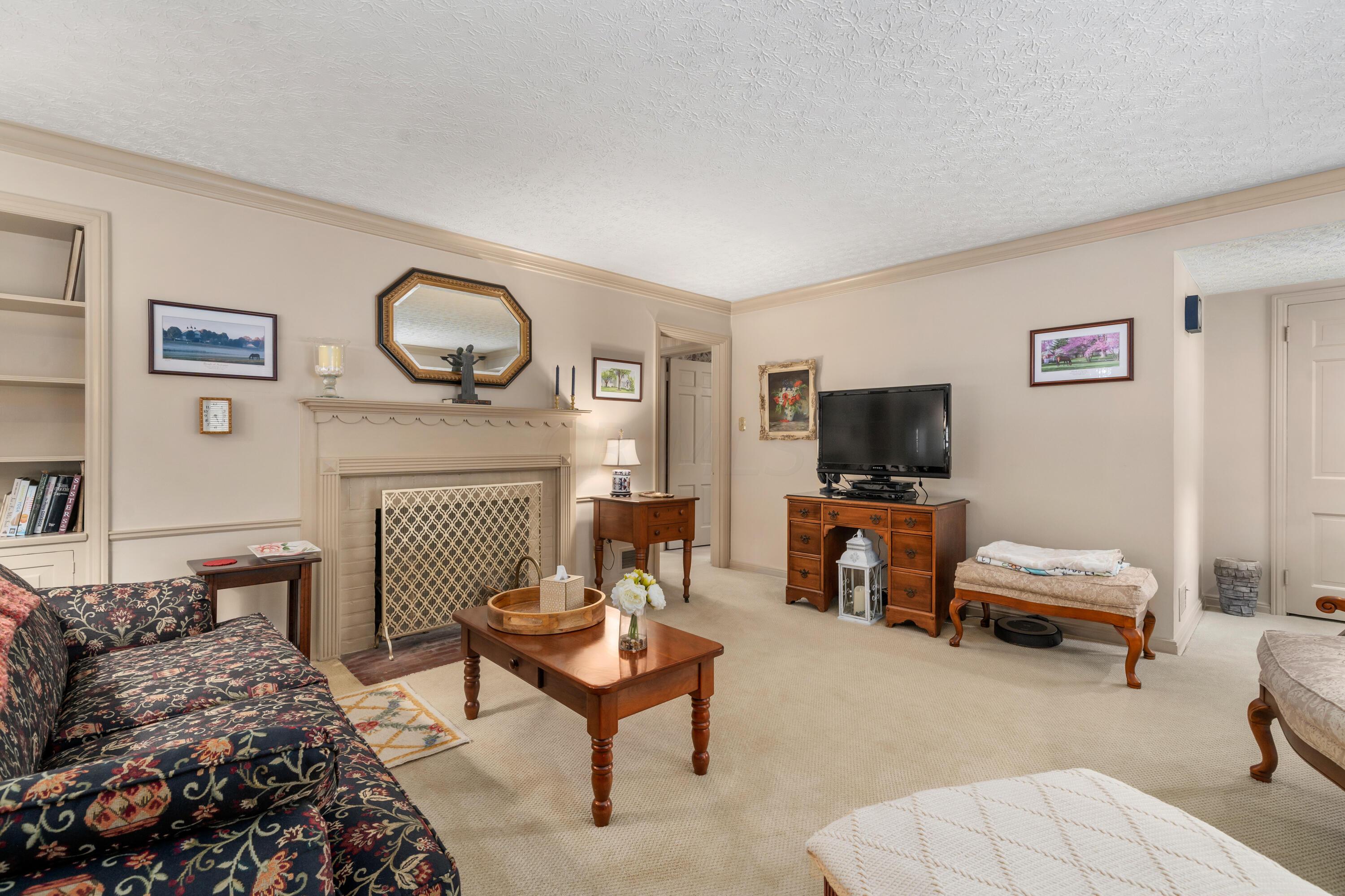 275 North Stanwood Road Bexley, OH 43209 - Photo 23 of 45 DSC09943