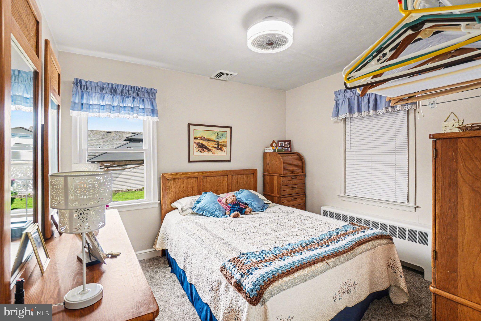 930 4th Street Whitehall, PA 18052 - Photo 17 of 26