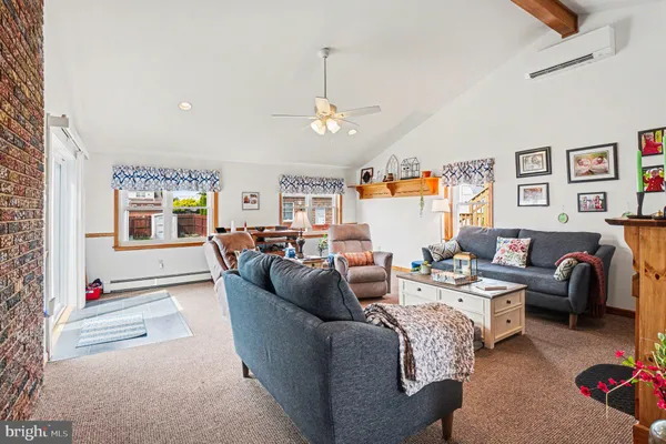 $450,000 | 930 4th Street, Whitehall, PA 18052