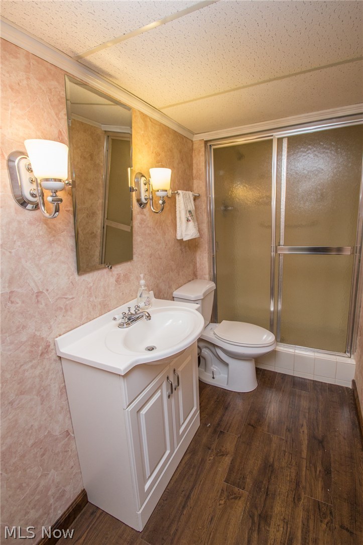 9066 Broadledge Road Macedonia, OH 44056 - Photo 29 of 35 4th full bath with new laminate floor in lower level