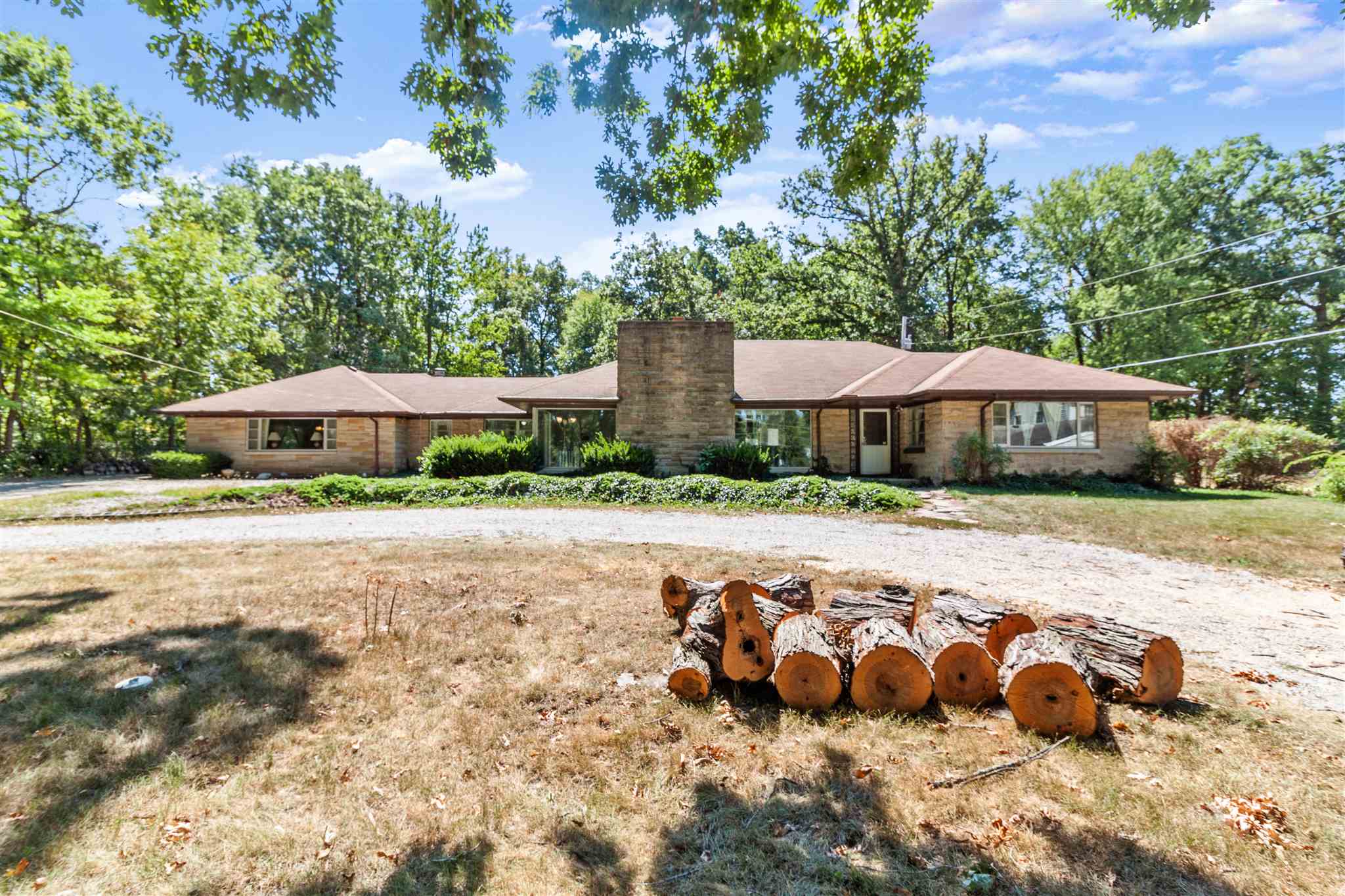 4340 Stellhorn Road Fort Wayne, IN 46815 - Photo 2 of 36 Gallery Image 2