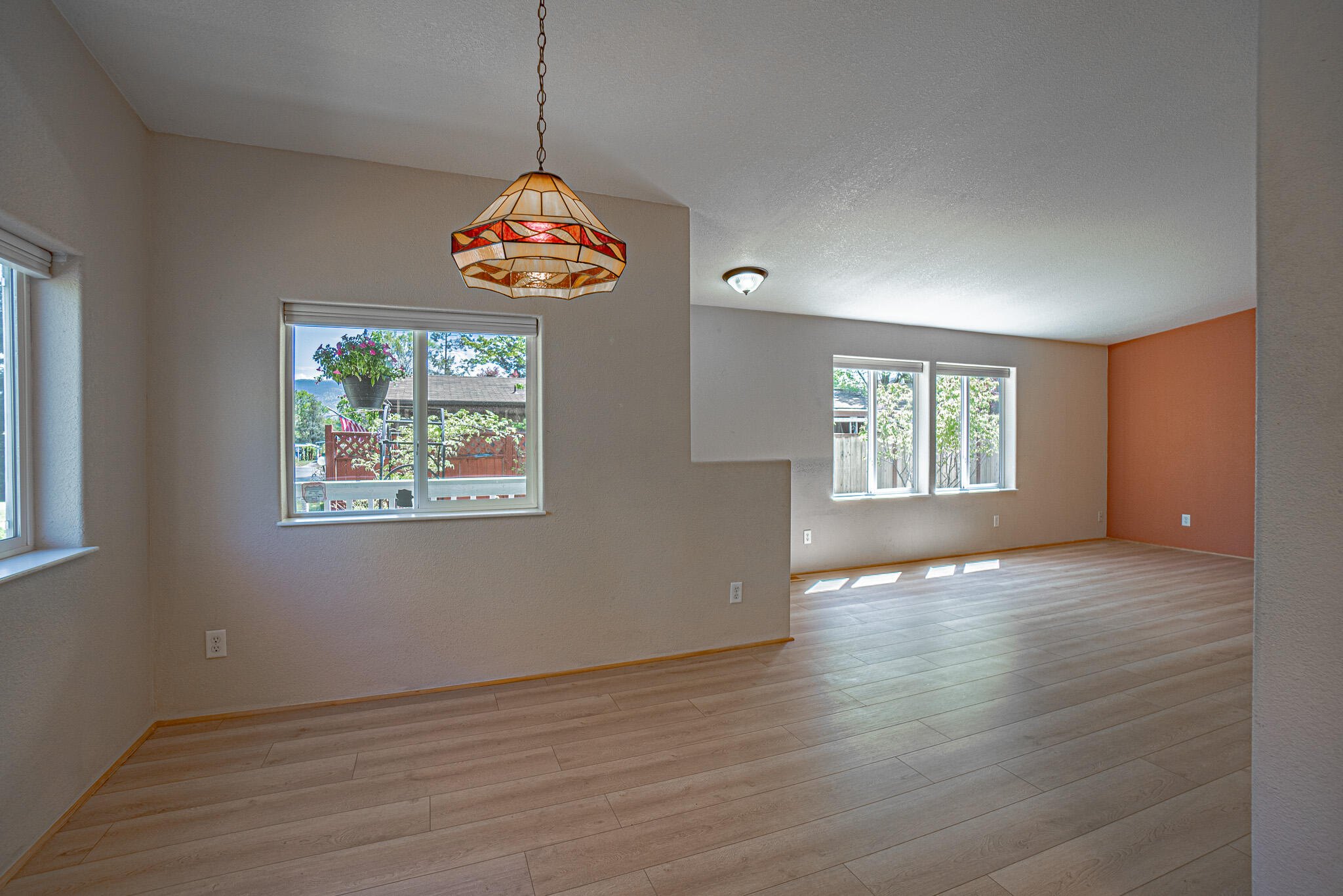 215 Tolman Creek Road, Unit 38 Ashland, OR 97520 - Photo 13 of 32 Dining Area