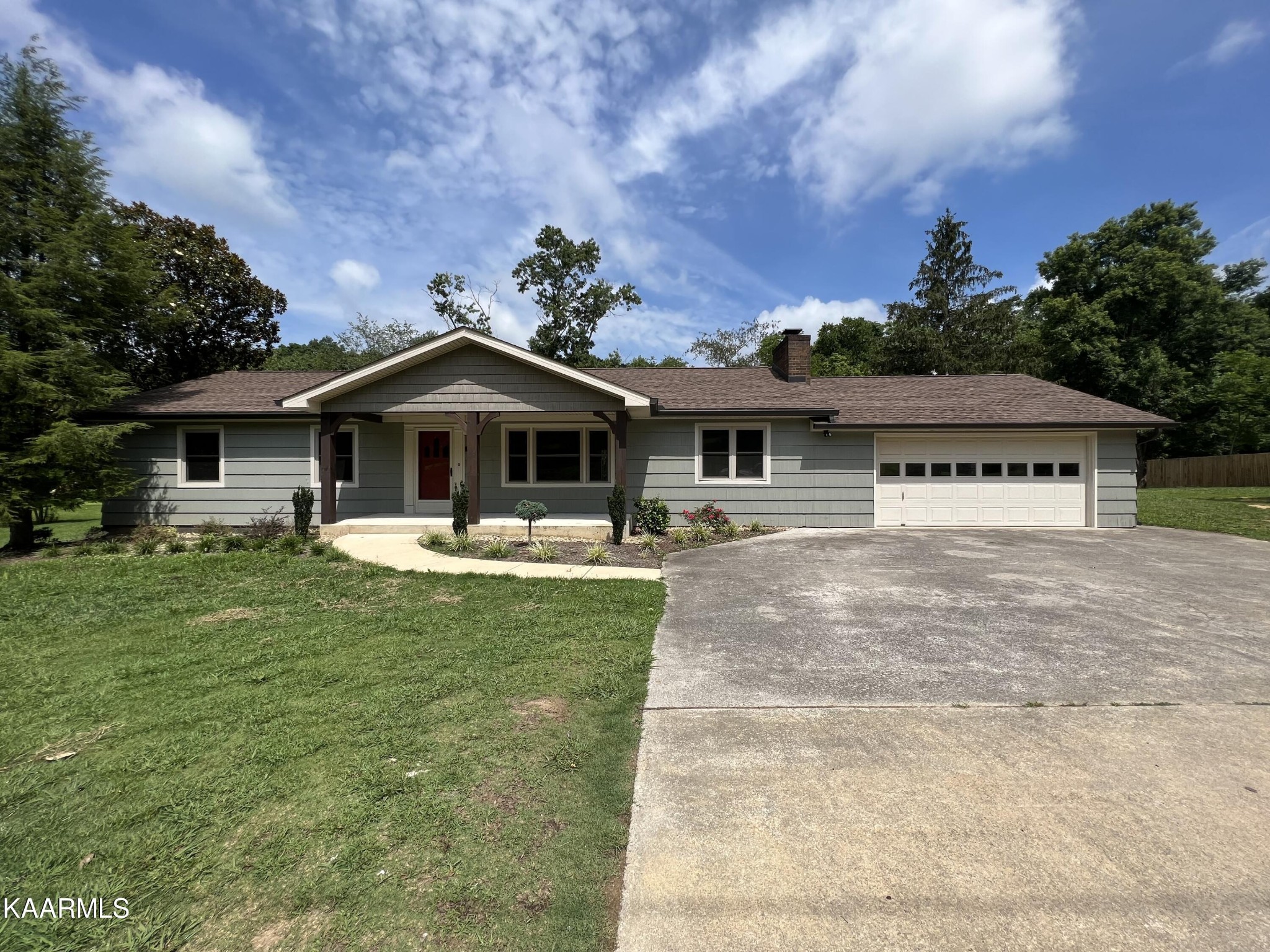 4141 Sevierville Road Maryville, TN 37804 - Photo 1 of 26 Gallery Image 1