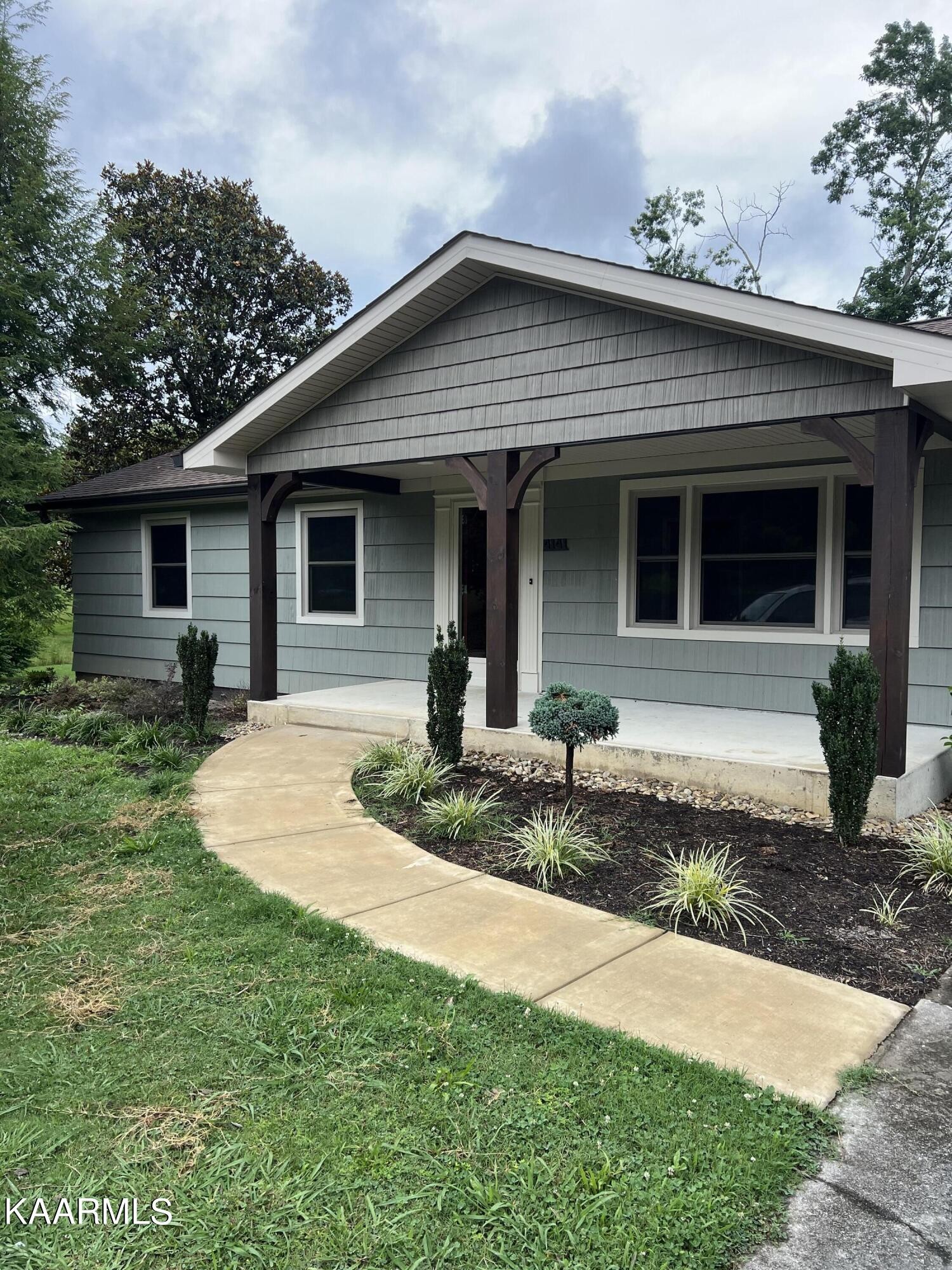4141 Sevierville Road Maryville, TN 37804 - Photo 2 of 26 Gallery Image 2