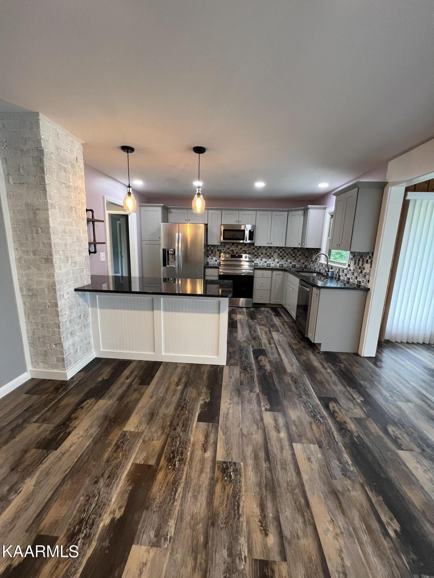 4141 Sevierville Road Maryville, TN 37804 - Photo 9 of 26 Gallery Image 9