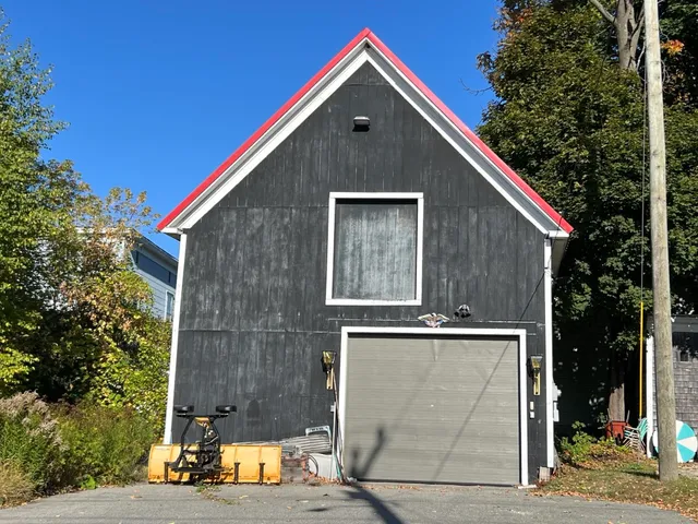 $99,900 | 263 Pleasant Street, Berlin, NH 03570