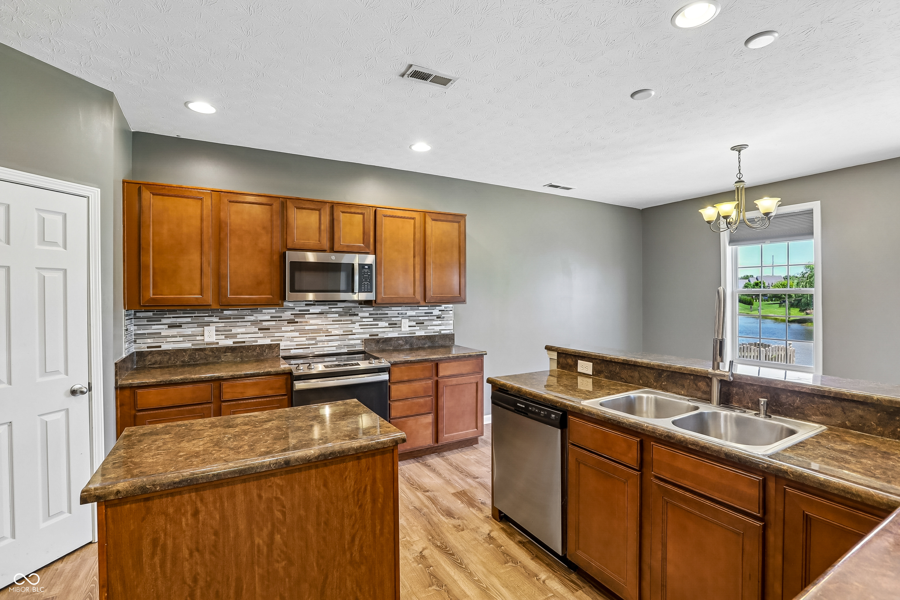 12447 Wolverton Way Fishers, IN 46037 - Photo 21 of 73
