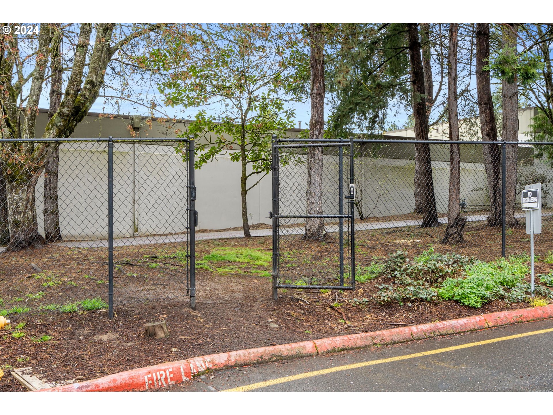 6745 Southwest Scholls Ferry Road, Unit 3 Beaverton, OR 97008 - Photo 29 of 32 Gallery Image 29