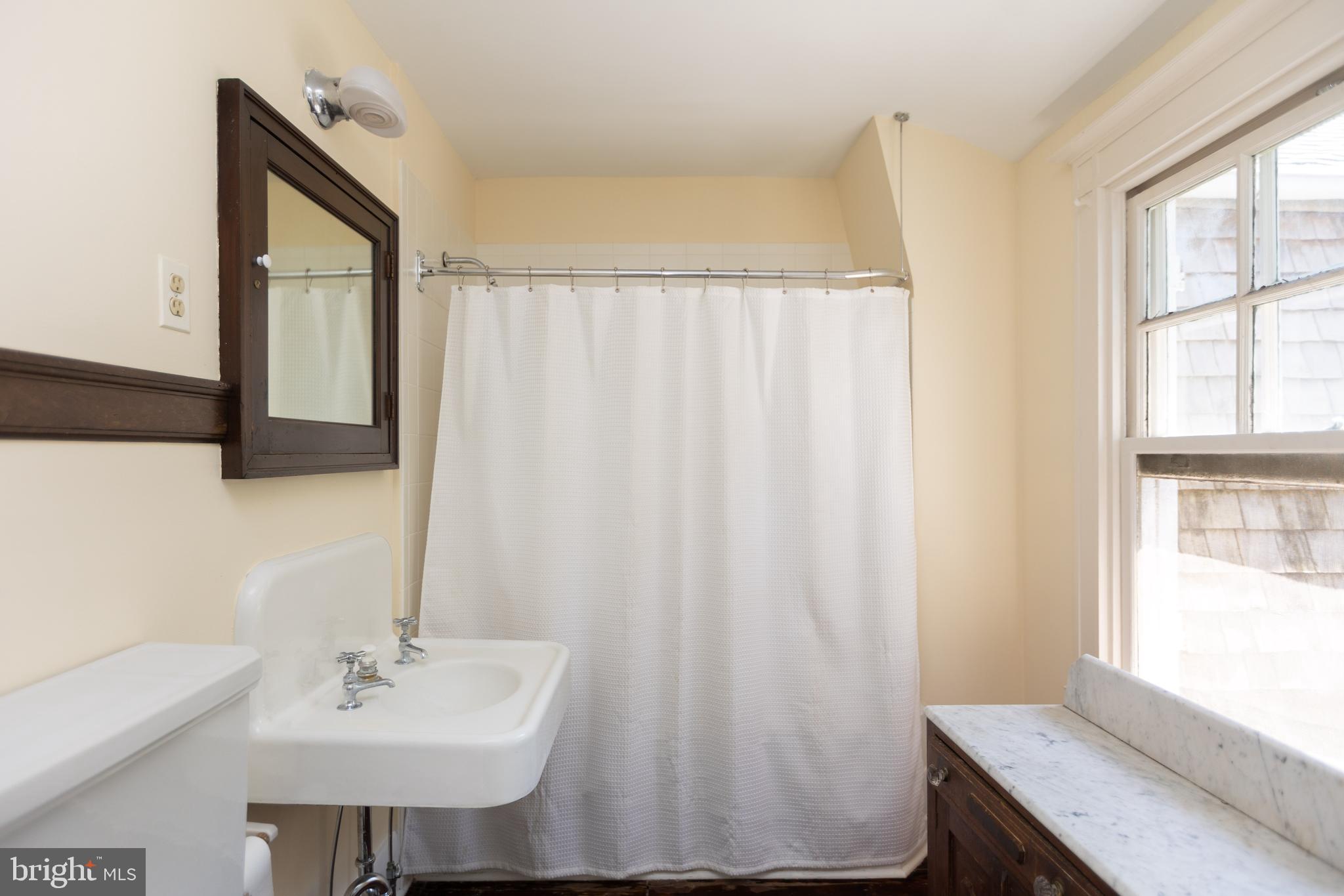 1 Englewood Road Baltimore, MD 21210 - Photo 31 of 37