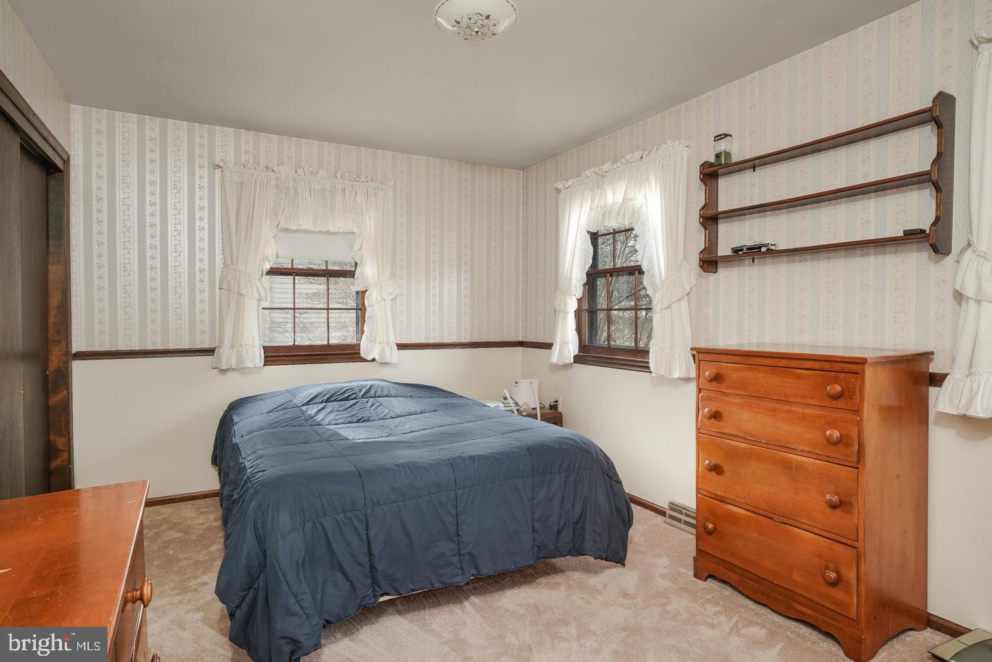 52 Cambridge Road Elkton, MD 21921 - Photo 13 of 34 BEDROOM #1 WITH ATTACHED BATH