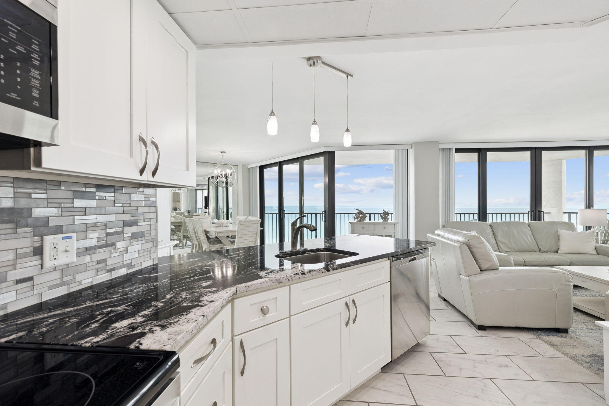 17155 Front Beach Road, Unit E501 Panama City Beach, FL 32413 - Photo 16 of 48 Kitchen