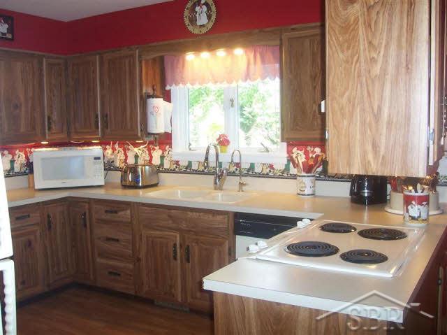 17471 Gratiot Road Hemlock, MI 48626 - Photo 7 of 21 20097092-6.JPG