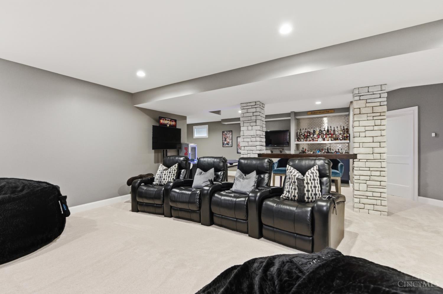 7321 Hosbrook Road Cincinnati, OH 45243 - Photo 48 of 82 Gallery Image 48